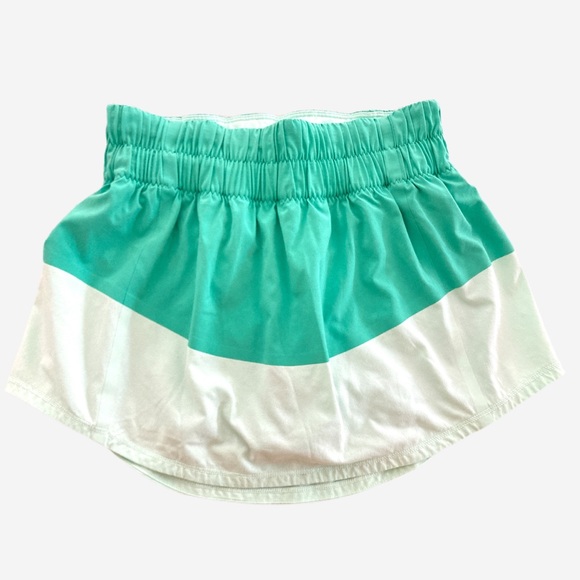 lululemon athletica Dresses & Skirts - Lululemon run breeze by skirt size 2